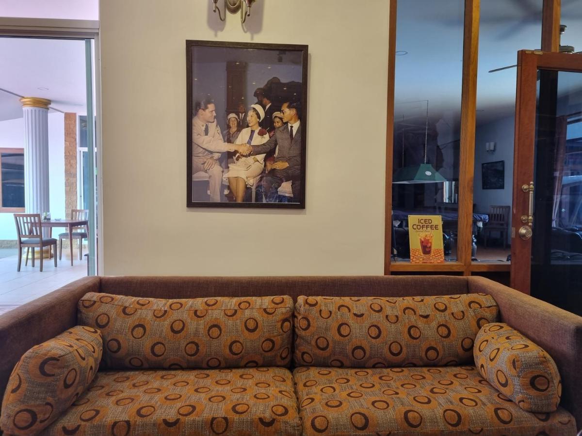Meyers Hua Hin Hotel Eksteriør billede