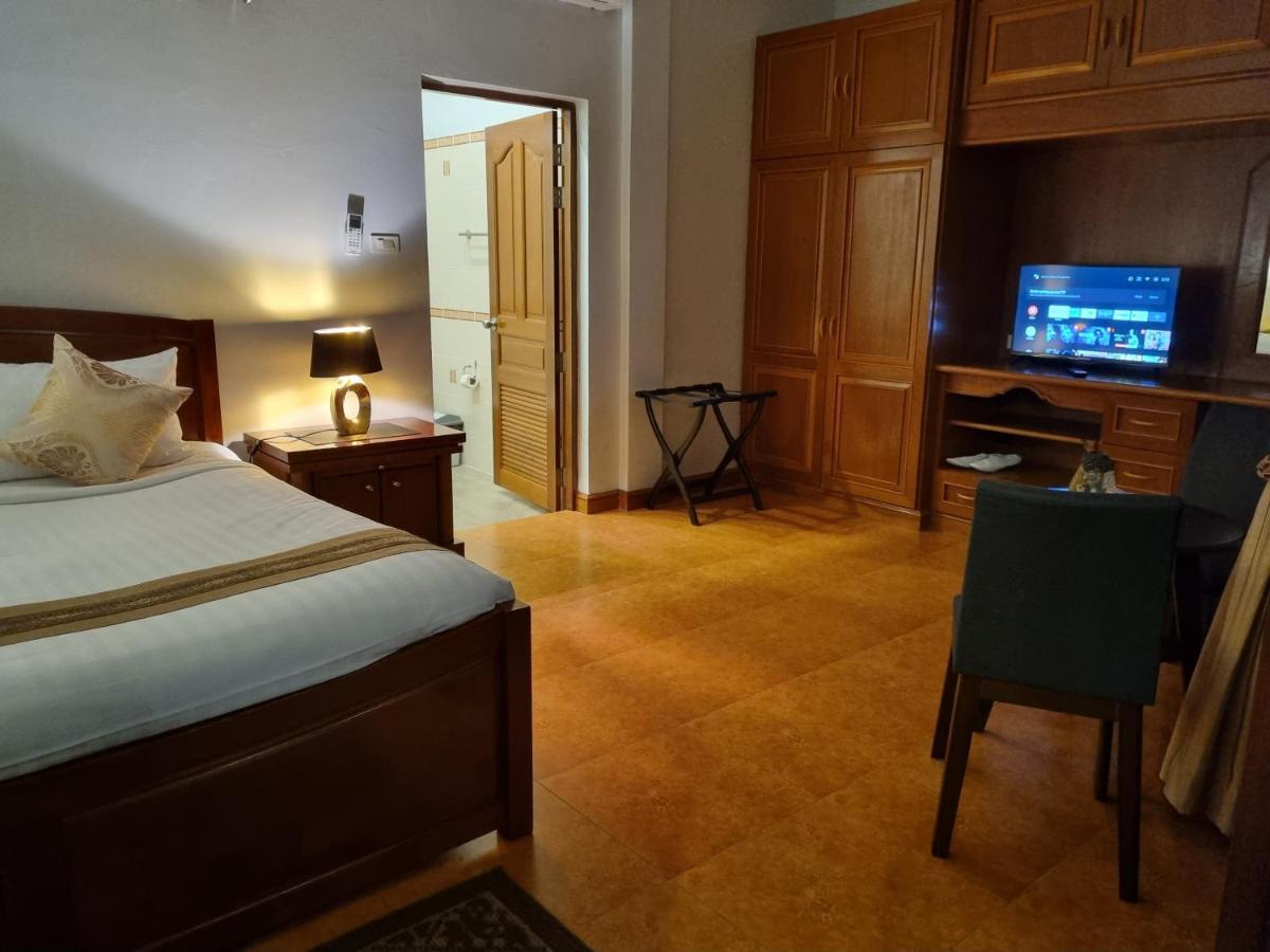 Meyers Hua Hin Hotel Eksteriør billede