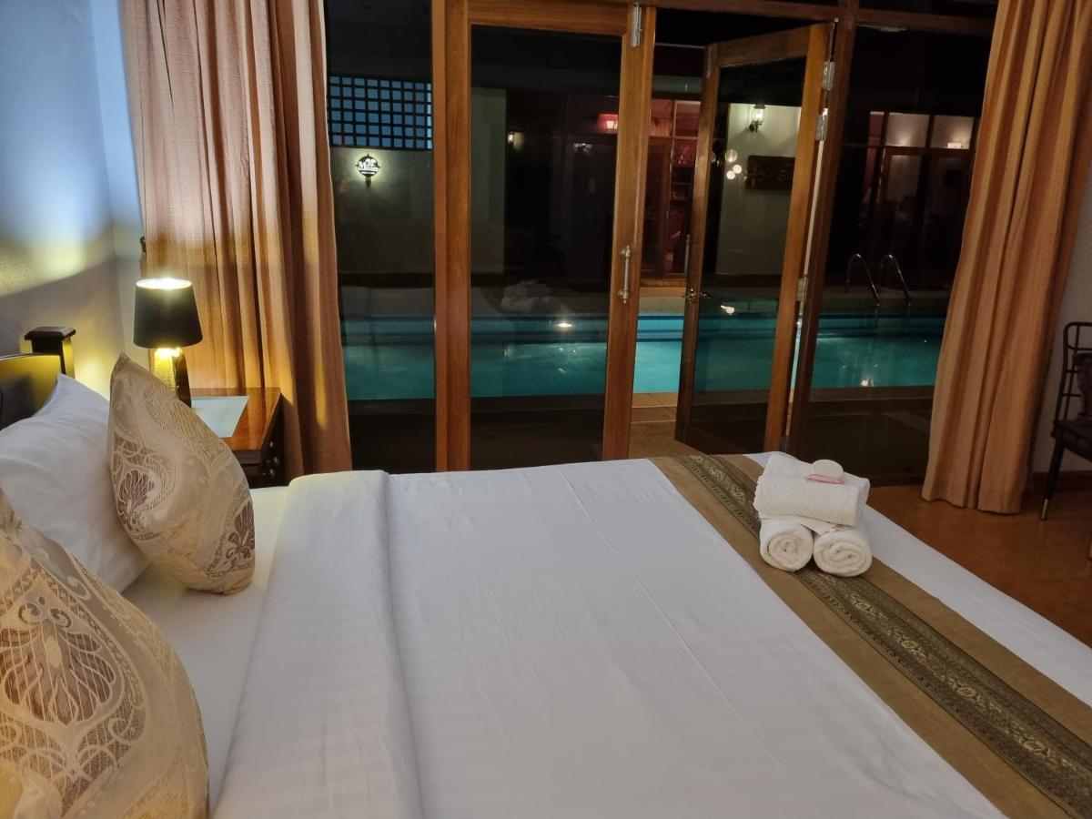 Meyers Hua Hin Hotel Eksteriør billede