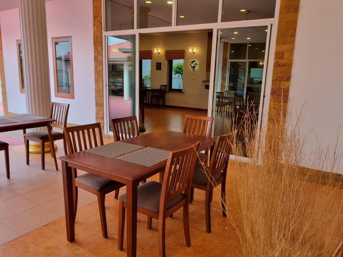 Meyers Hua Hin Hotel Eksteriør billede