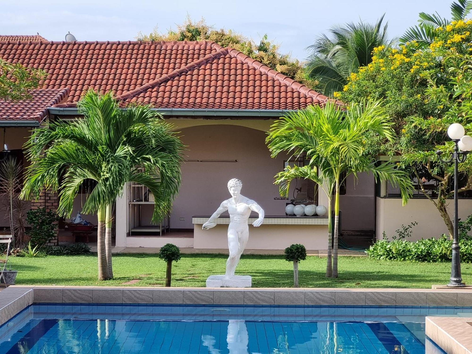 Meyers Hua Hin Hotel Eksteriør billede